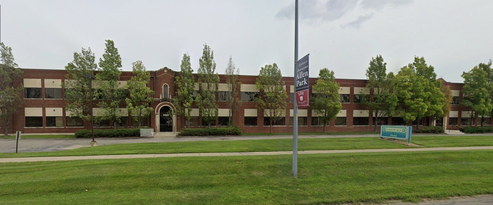 Primary Photo Of 7445 Allen Rd, Allen Park Medical For Lease