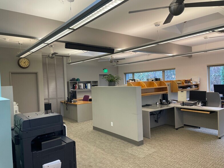 More Photos Of 3111 27th St S, Seattle Warehouse For Sale