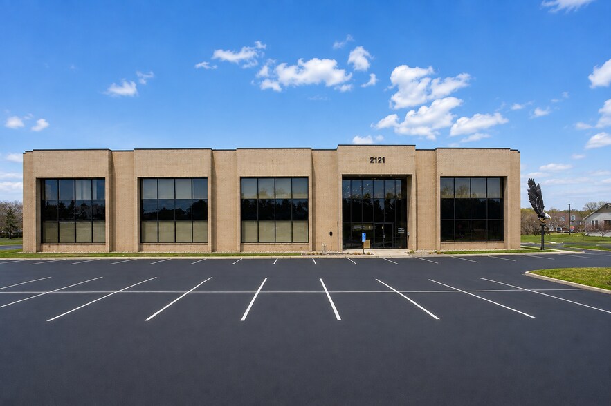 Primary Photo Of 2121 Cliff Dr, Eagan Medical For Lease