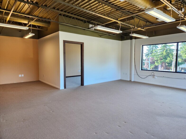 More Photos Of 12801 NE 85th St, Kirkland Office Residential For Lease