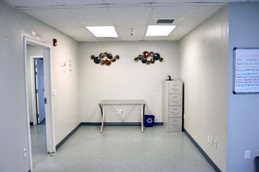 More Photos Of 135 Carmen Ln, Santa Maria Rehabilitation Center For Lease