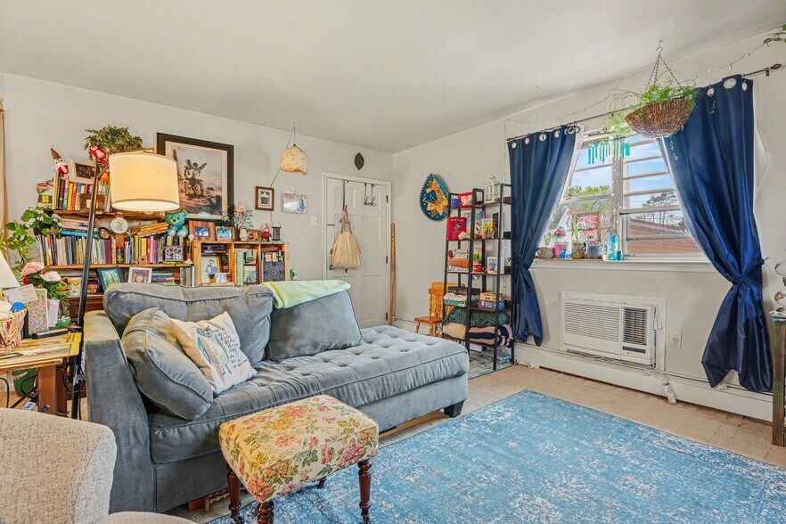 More Photos Of 107 Allison Rd, Oreland Office For Sale