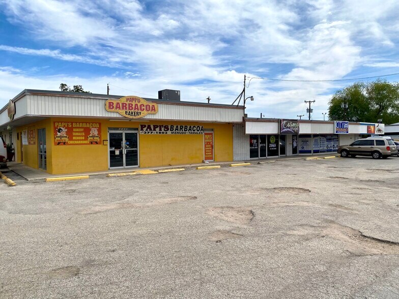 More Photos Of 266 Harwood Dr, San Antonio General Retail For Lease