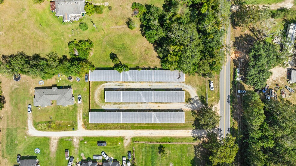 More Photos Of 751 Sycamore Rd, Carriere Self Storage For Sale