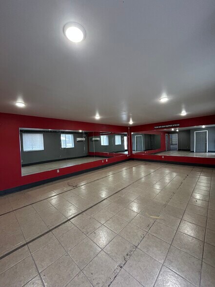 More Photos Of 9340 Shaver Rd, Portage Manufacturing For Sale