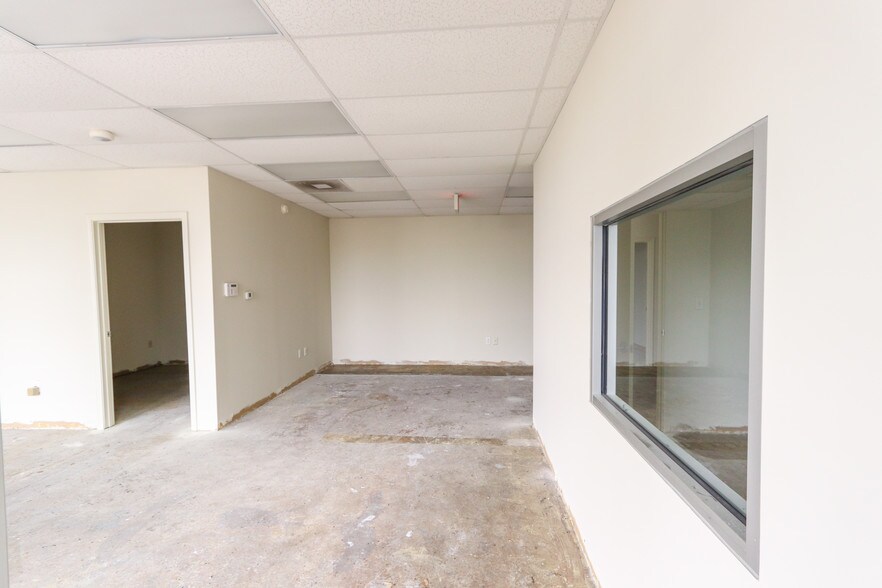 More Photos Of 7730A Trinity Rd, Cordova Unknown For Lease