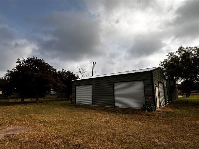 More Photos Of 908 TX-359, Mathis Light Manufacturing For Sale