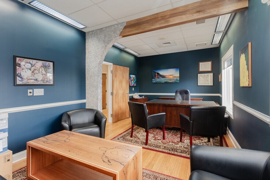 More Photos Of 530 Neff Ave, Harrisonburg Medical For Sale