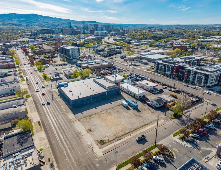 Primary Photo Of 2401 W Main St, Boise Freestanding For Sale