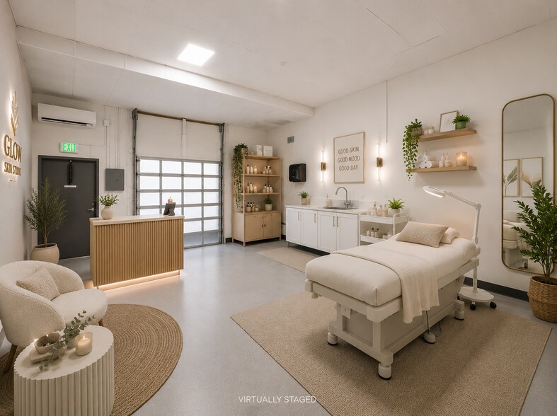 More Photos Of 1211 Okeechobee Rd, West Palm Beach Flex For Lease