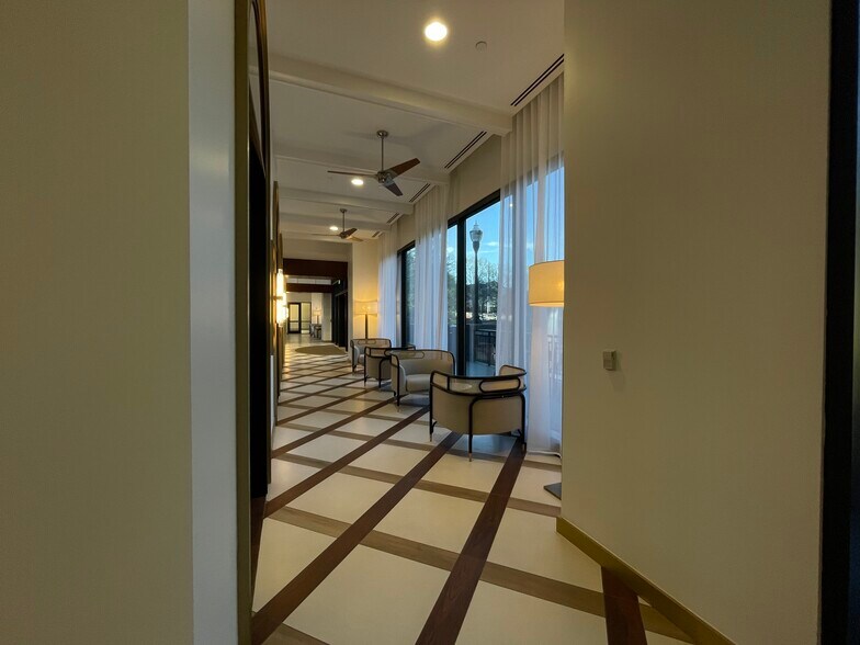 More Photos Of 10 Glenlake Pky NE, Atlanta Office For Lease