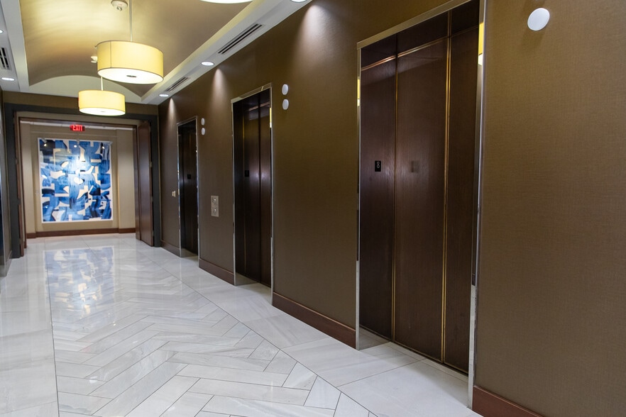 More Photos Of 451 Florida St & 450 Laurel St, Baton Rouge Unknown For Lease