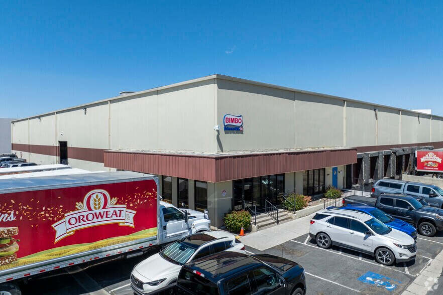 More Photos Of 958 United Cir, Sparks Warehouse For Lease