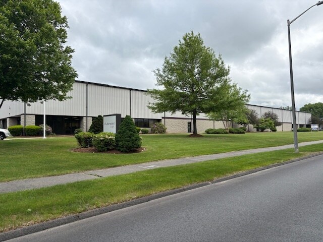 More Photos Of 260-300 Griffith Rd, Chicopee Warehouse For Lease