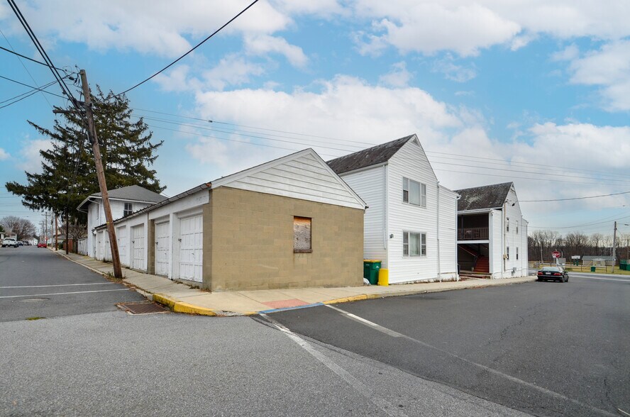 More Photos Of 435 W Main St, Pen Argyl Apartments For Sale