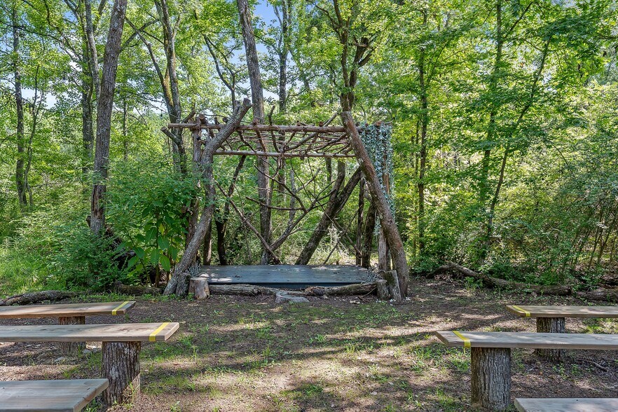 More Photos Of 980 County Road 1705, Jacksonville Lodge Meeting Hall For Sale