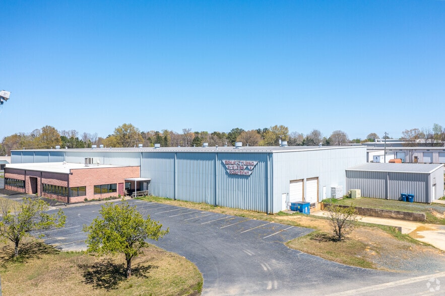 More Photos Of 2812 Chamber Dr, Monroe Manufacturing For Sale