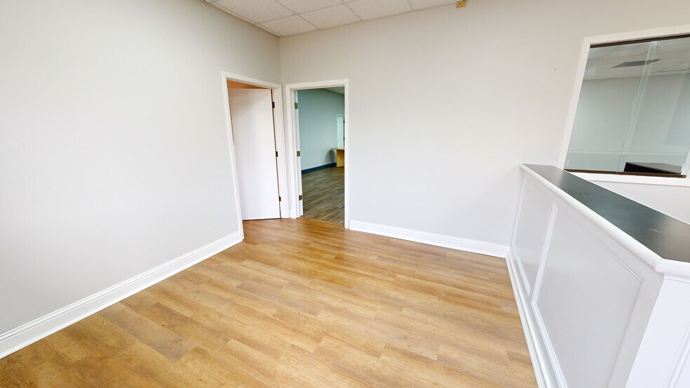 More Photos Of 635 Petro Point Dr, Lake Charles Office For Sale