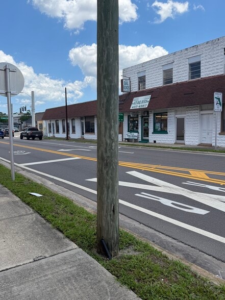 More Photos Of 19 E Moody Blvd, Bunnell General Retail For Lease