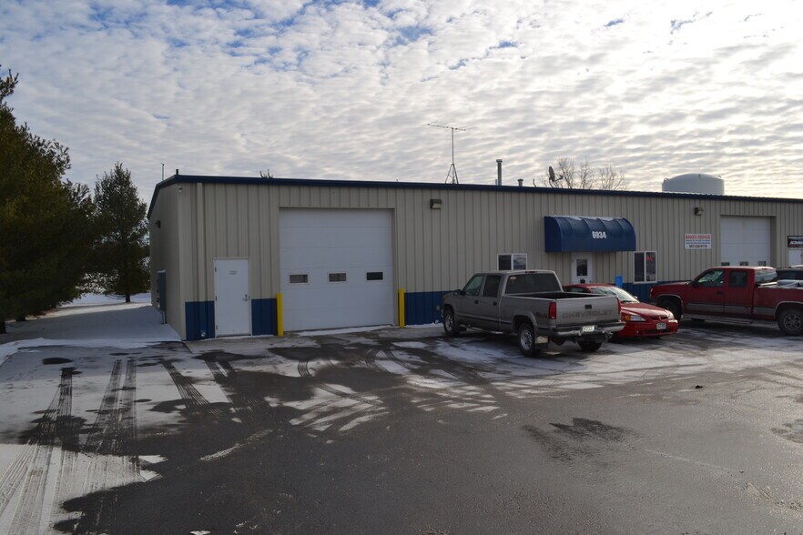 More Photos Of 6934 11th Ave SW, Rochester Warehouse For Lease