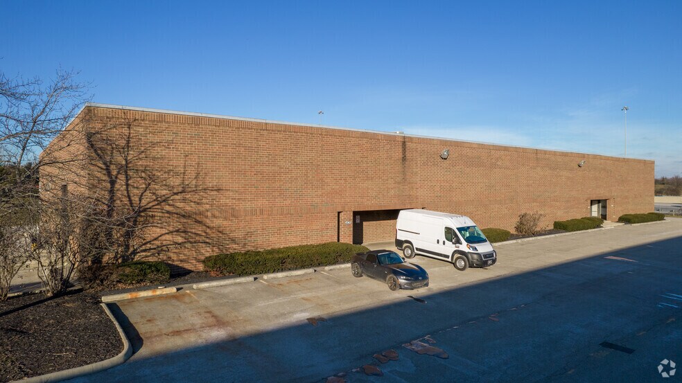 More Photos Of 6363-6369 Dublin Industrial Ln, Dublin Warehouse For Lease