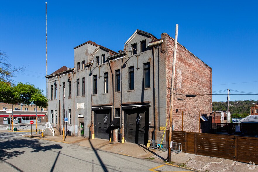 More Photos Of 205 E 9th Ave, Homestead Bar For Lease