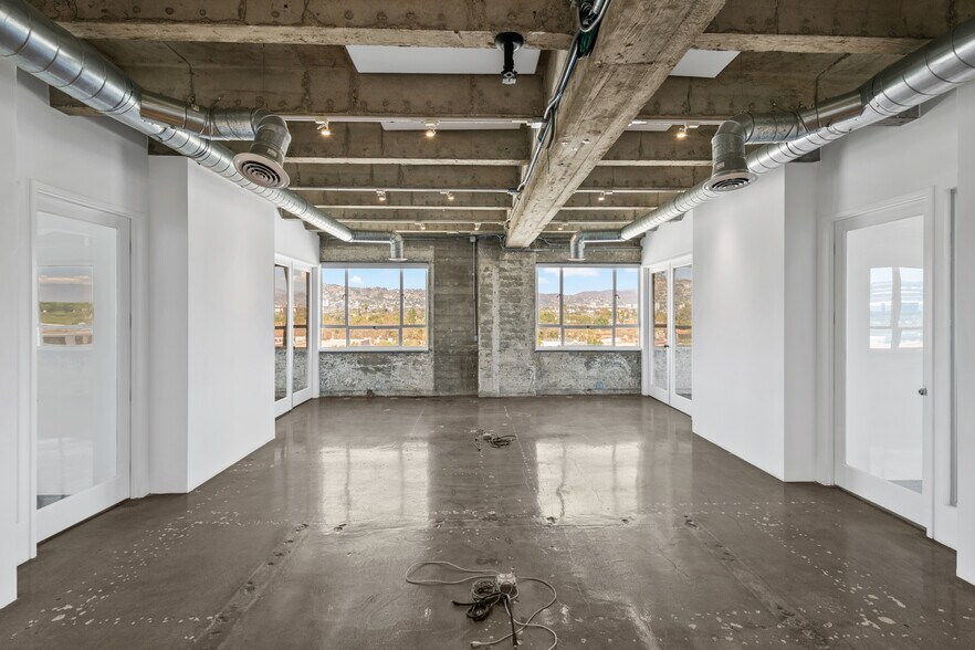 More Photos Of 6363 Wilshire Blvd, Los Angeles Loft Creative Space For Lease