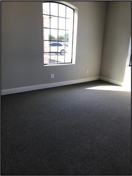 More Photos Of 318 W FM 544, Murphy Medical For Lease