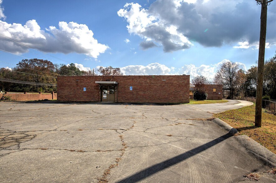 More Photos Of 148 Cason Rd, Cedartown Flex For Sale