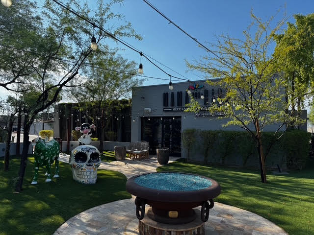 More Photos Of 7301 E Butherus Dr, Scottsdale Restaurant For Lease