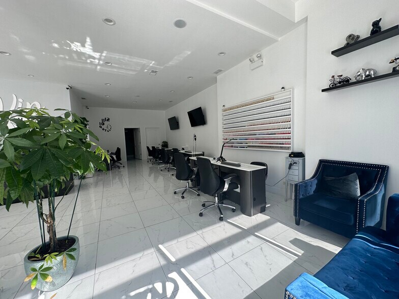 More Photos Of 1342 W Belmont Ave, Chicago Office Residential For Sale