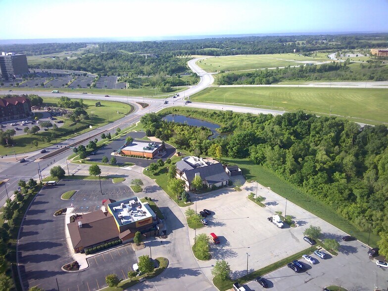 More Photos Of 1340 Village West Pky, Kansas City Restaurant For Lease