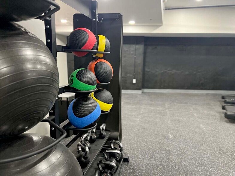 More Photos Of 234 W Chelten Ave, Philadelphia Apartments For Lease