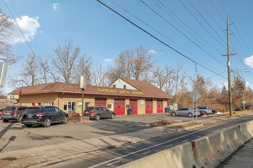 More Photos Of 1741 Princeton Ave, Lawrence Township Mercer Auto Repair For Sale