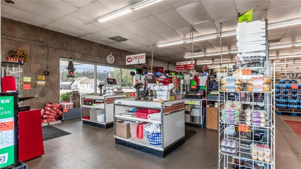 More Photos Of 726 China St, Crooksville General Retail For Sale