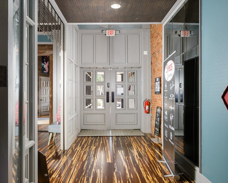 More Photos Of 109 N Court St, Florence Office For Sale