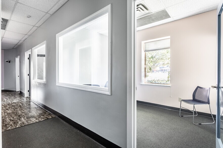 More Photos Of 11712 N Michigan Rd, Zionsville Office For Sale