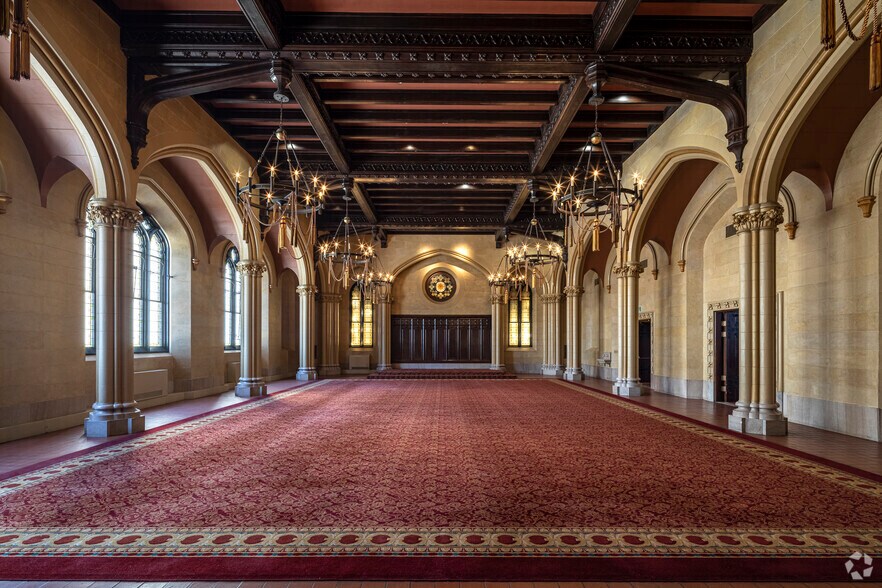 More Photos Of 225 N Charles St, Baltimore Lodge Meeting Hall For Sale