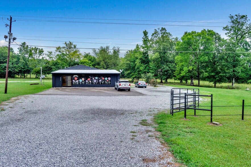 More Photos Of 38178 Us Highway 231, Ashville Freestanding For Sale