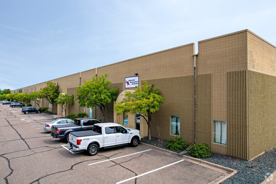 More Photos Of 6801 Shingle Creek Pky, Brooklyn Center Light Manufacturing For Lease