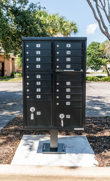 More Photos Of 1012 Airport Rd, Destin Office Residential For Sale