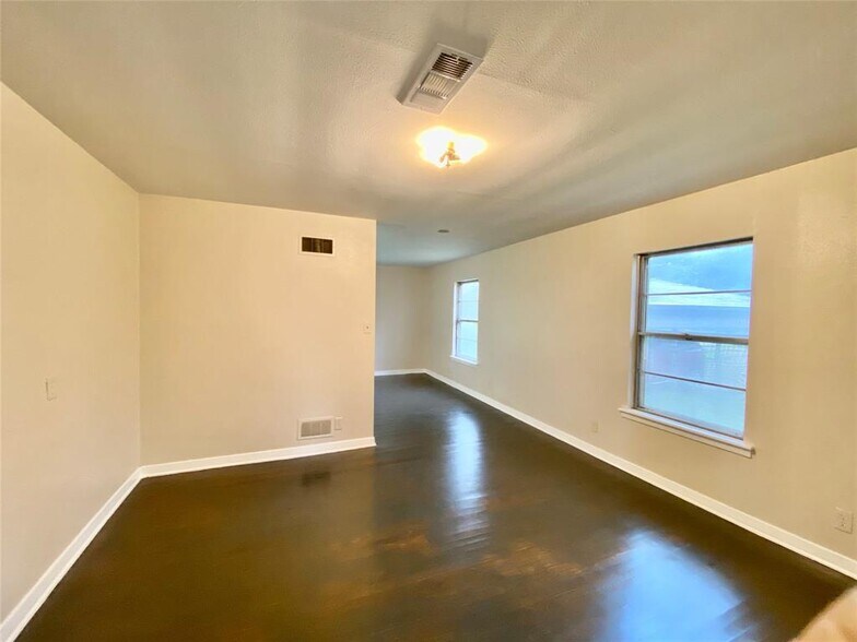 More Photos Of 6718 Sjolander Rd, Baytown Land For Sale