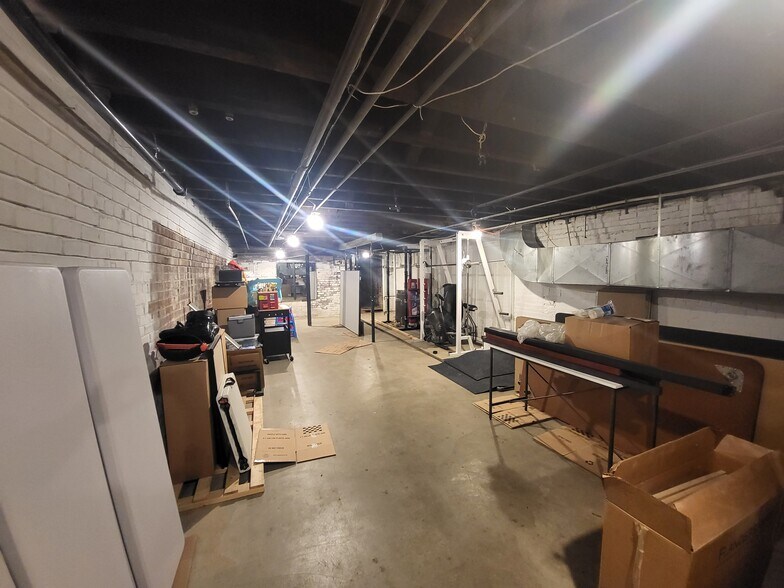 More Photos Of 327 Main St, Evansville Storefront For Sale