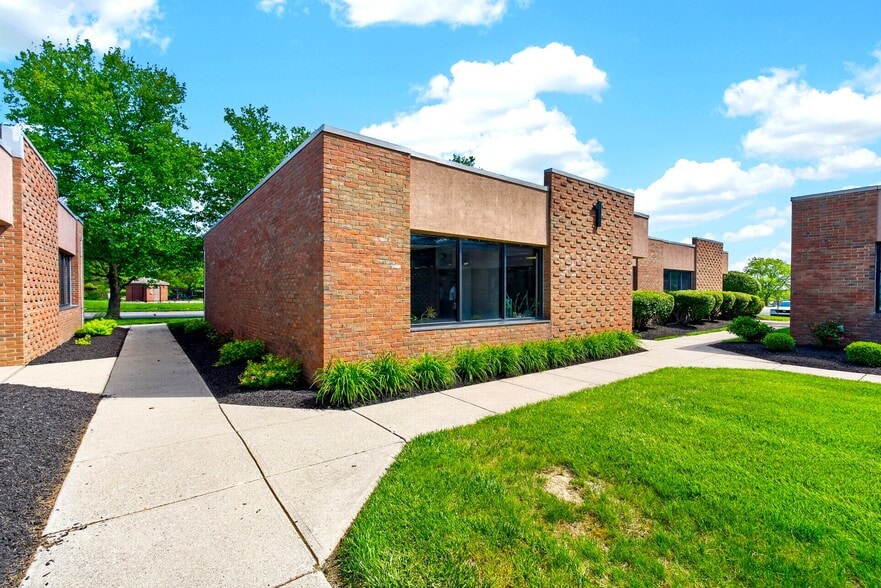 More Photos Of 3160-3162 Presidential Dr, Fairborn Unknown For Lease
