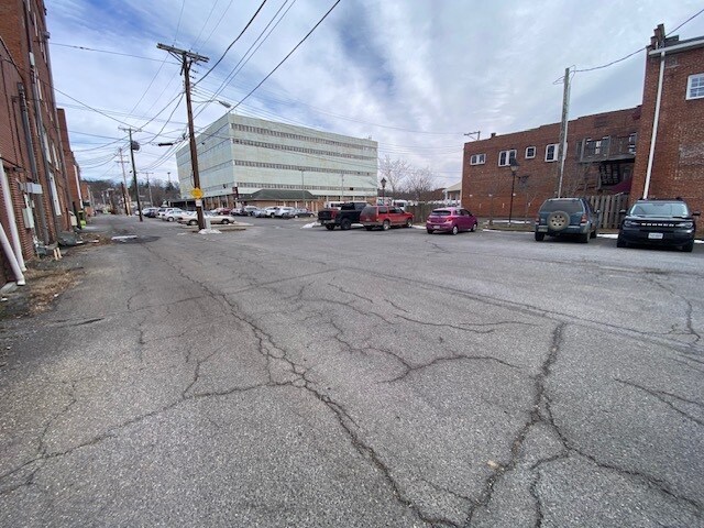 More Photos Of 202 N Washington Ave, Pulaski Office For Sale