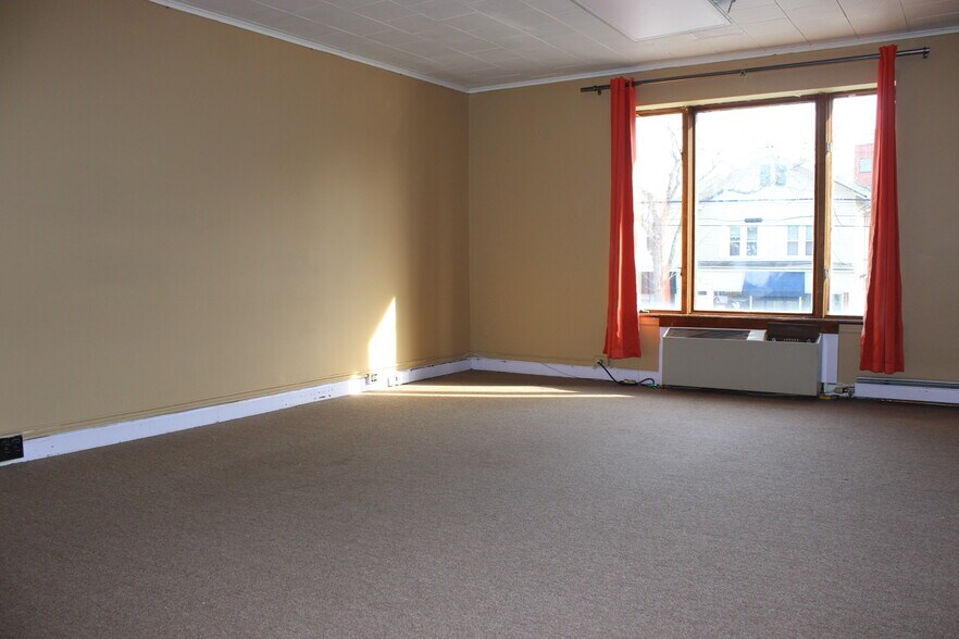 More Photos Of 2348 Whitney Ave, Hamden Storefront Retail Office For Lease