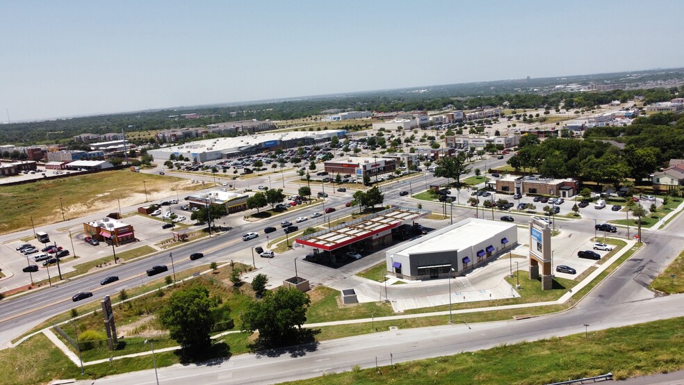 Primary Photo Of 3004 Burton Ave, Fort Worth Medical For Sale