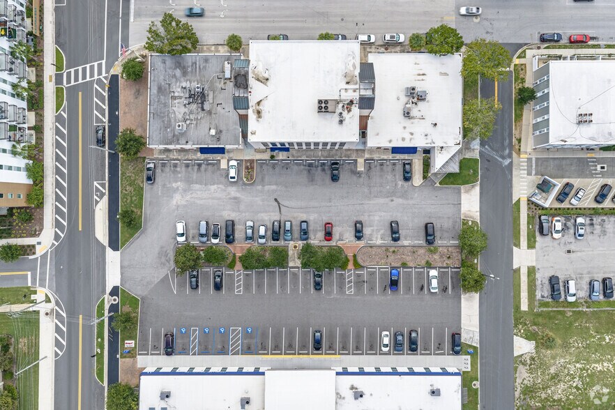 More Photos Of 130 Bates Ave SW, Winter Haven Office For Lease