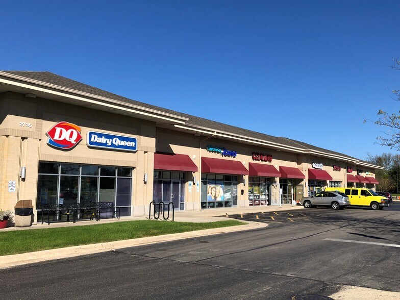 Primary Photo Of 2735 Hassert Blvd, Naperville General Retail For Lease