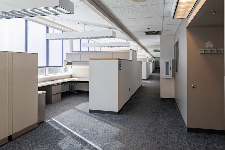 More Photos Of 20 Missouri Research Park Dr, Saint Charles Office For Sale